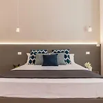 Elegante 8 Posti Vicino Stazione - Grey E Blu Appartement Triëst