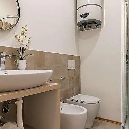 아파트 Elegante 8 Posti Vicino Stazione - Grey E Blu *
