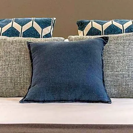 Elegante 8 Posti Vicino Stazione - Grey E Blu 아파트