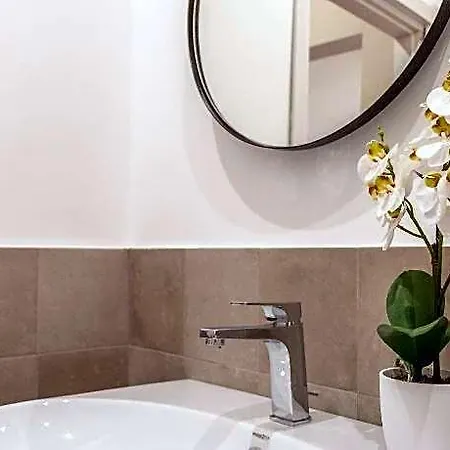 아파트 Elegante 8 Posti Vicino Stazione - Grey E Blu