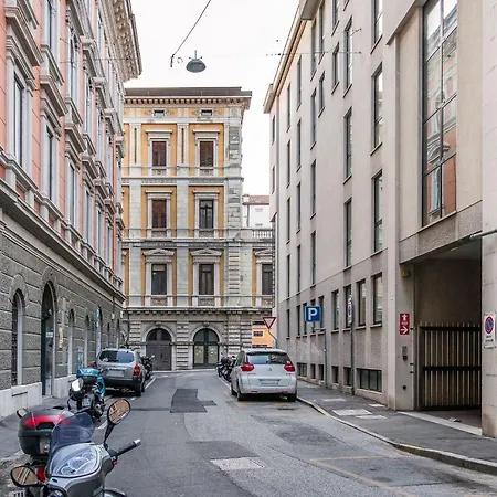 Apartment Elegante 8 Posti Vicino Stazione - Grey E Blu Trieste