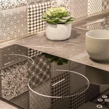 Apartman Elegante 8 Posti Vicino Stazione - Grey E Blu *