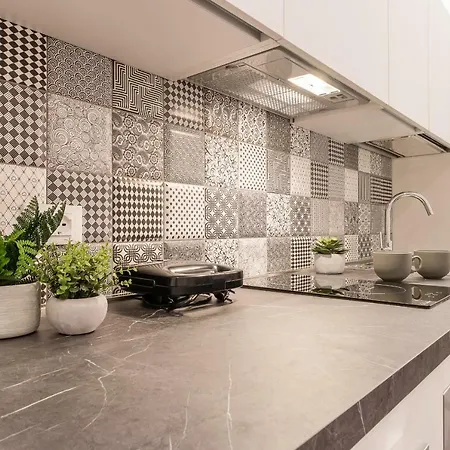 Apartman Elegante 8 Posti Vicino Stazione - Grey E Blu *