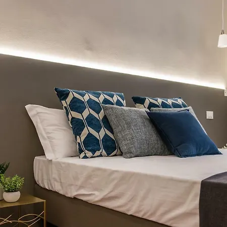 Elegante 8 Posti Vicino Stazione - Grey E Blu Apartamento *